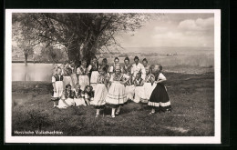 AK Tanzende Mädchen Auf Der Wiese In Hessischer Tracht  - Costumes