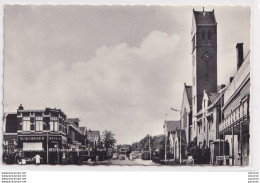 O18- WORMERVEER  , MARKSTRAAT MET R.K. KERK   - ( 2 SCANS ) - Wormerveer