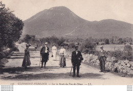 14-63) CLERMONT FERRAND - SUR LA ROUTE DU PUY DE DOME - ( ANIMATION - 2 SCANS ) - Clermont Ferrand