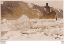 LA PFALZ Bei CAUB - CARTE PHOTO - HIVER  1928 - 29 - LE CHATEAU - LE RHIN GELE - PERSONNAGE - GLACE - 2 SCANS - Kaub