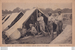 45) CAMP DE CERCOTTE - CERCOTTES (LOIRET) SOLDATS INDIENS DEVANT LEUR TENTE -1915 - ( 2 SCANS ) - Guerre 1914-18