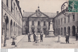 O30-71) CHAGNY  - HOTEL DE VILLE  - ( ANIMEE - HABITANTS ) - Chagny