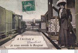 O24- 33) Coutras (Gironde) A L ' Arrivée à COUTRAS Je Vous Envoie Le Bonjour - ( Train Avec Femme - 2 Scans ) - Other & Unclassified