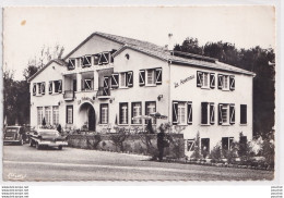 J11-32) BARBOTAN LES THERMES (GERS ) " LA ROSERAIE " HOTEL - ( VOITURES - TRACTION CITROEN - CADILLAC - 1963 - 2 SCANS ) - Barbotan