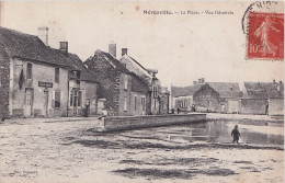 J8-28) MEROUVILLE (EURE ET LOIR)  LA PLACE - VUE GENERALE - ( ANIMEE -  HABITANTS ) - Other & Unclassified