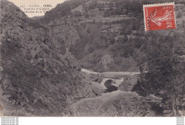 J3-19) GIMEL (CORREZE) PONT SUR LA GIMELLE ET ROCHER DE LA VIERGE  - Autres & Non Classés