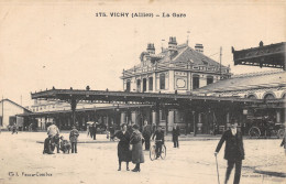 03-VICHY-LA GARE-N 6011-C/0243 - Vichy