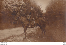 P8-82) MONTAUBAN LE 22 JUILLET 1909 - CARTE PHOTO - MILITAIRE CAVALIER - CHEVAL - ( 2 SCANS ) - Montauban