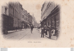 P4-59) DOUAI (NORD) RUE DE BELLAIR ( BELLAIN )- ( ANIMEE - HABITANTS  - EDIT. LIBRAIRIE LAUVERJAT - 2  SCANS ) - Douai