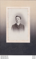 F2-47) AGEN - C.D.V. F. PERRET - VERS 1870 -   PORTRAIT D ' HOMME   - Agen