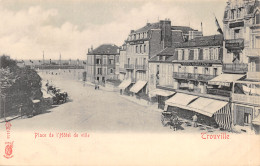 14-TROUVILLE-PLACE DE L HOTEL DE VILLE-N 6012-H/0311 - Trouville