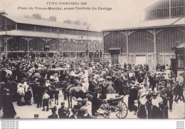 A16-76) ROUEN - FETES NORMANDES 1909 - PLACE DU VIEUX MARCHE AVANT L ' ARRIVEE DU CORTEGE - ( 2 SCANS ) - Rouen