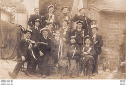 A14-86) CIVRAY - CARTE PHOTO P. DE BEAULIEU ROUTE NATIONALE - UN GROUPE DE CONSCRITS - 3 SCANS - Sonstige & Ohne Zuordnung