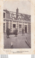 A10-80) ARMANCOURT (SOMME) MAISON BOMBARDEE - GUERRE 1914 - 1915 - ( ANIMEE - MILITAIRES -  2 SCANS ) - Autres & Non Classés