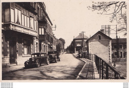 A31-59) HAUTMONT - RUE VICTOR HUGO - ( 2 SCANS ) - Other & Unclassified