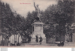 O8-66) PERPIGNAN - STATUE ET PLACE ARAGO - ( ANIMEE - ECOLIERS - 2 SCANS )  - Perpignan