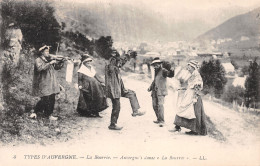 63-L AUVERGNE LA BOUREE FOLKLORE-N°4029-F/0209 - Autres & Non Classés