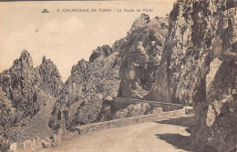 20-CALANCHES DE PIANA-ROUTE DE PORTE-N T6019-F/0305 - Autres & Non Classés