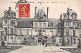 77-FONTAINEBLEAU-N°4032-E/0243 - Fontainebleau