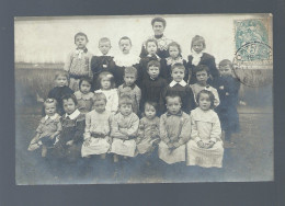 CPA - 92 - Carte-Photo D'un Groupe De Jeunes Enfants Avec Leur Maîtresse - Cachet De Montrouge - Circulée En 1905 - Montrouge