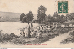 N14-51) DORMANS - LAVOIRS SUR LA MARNE  - (TRES ANIMEE - LAVEUSES - LAVANDIERES) - Dormans