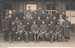 CARTE PHOTO PRISONNIERS DE GUERRE CAMP DE FRIEDRICHSFELD  PRES WESEL - EDMOND DERMIE , BARAQUE 14/B + TAMPON - 3 SCANS - War 1914-18