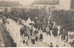 N11-51) ANGLURE , LE 18 SEPTEMBRE 1923 - CARTE PHOTO -  PROCESSION RELIGIEUSE - (2 SCANS) - Anglure