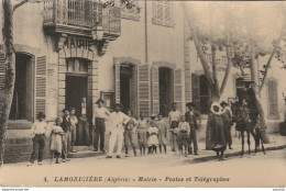 N8- LAMORICIÈRE (ALGERIE) MAIRIE - POSTES ET TELEGRAPHES - (TRES ANIMEE - HABITANTS - 2 SCANS) - Autres & Non Classés