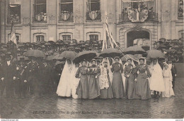 N5-60) BEAUVAIS - FETES DE JEANNE HACHETTE - LA BANNIERE DE JEANNE HACHETTE   - (TRES ANIMEE - 2 SCANS) - Beauvais