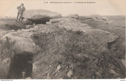 56) PLOUHARNEL - CARNAC -  E DOLMEN DE RONDOSEC  - (ANIMEE - PERSONNAGE - 2 SCANS) - Carnac