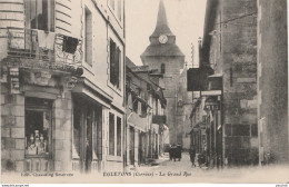 08-19) EGLETONS (CORREZE) LA GRAND ' RUE  - (ANIMEE - COMMERCES - 2 SCANS) - Egletons