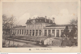 O3-54) TOUL -  LA GARE DE L'EST   - (2 SCANS) - Toul