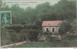 P9-49) LE GUEDENIAU (MAINE ET LOIRE) LES CAVES DE CHANZELLES DANS LA FORET DE CHANDELLAIS - (COLORISEE) - Autres & Non Classés