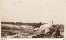P9- GORLESTON - A ROUCH SEA - (OBLITERATION DE 1932 - 2 SCANS) - Other & Unclassified