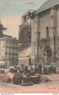 09) FOIX (ARIEGE) EGLISE DE SAINT VOLUSIEN - (TRES ANIMEE - MARCHE - FOIRE - COULEURS -  2 SCANS) - Foix