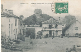03 // CHATELUS   La Place Et Les Ruines Du Vieux Château - Other & Unclassified