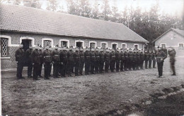 Belgique - Militaria - Carte Photo  - Revue A La Caserne  - Autres & Non Classés