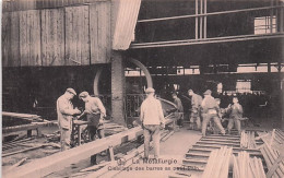 Charleroi - Couillet -  La Métallurgie - Cisaillage Des Barres Au Petit Train  - Charleroi