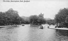 BRADFORD - The Lake Manningham Park - Bradford