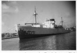 Photographie Photo Amateur Vintage Snapshot Rouen Cargo Bateau Boat - Schiffe