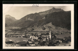 AK Bezau Im Bregenzer Wald, Blick Auf Die Gesamte Ortschaft Mit Der Kirche  - Autres & Non Classés