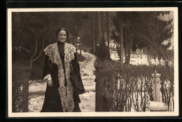 AK Dichterin Agnes Günther In Winterkleidung  - Ecrivains