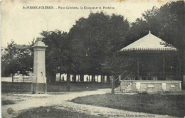 St PIERRE D' OLERON  Place Gambetta Le Kiosque Et La Fontaine - Ile D'Oléron