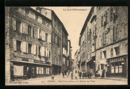 CPA Figeac, Rue Champollion Et La Maison Des Tetes  - Figeac