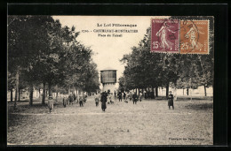 CPA Castelnau-Montratier, Place Du Foirail  - Autres & Non Classés