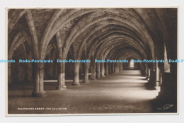C005759 Fountains Abbey. Cellarium. 1113. Walter Scott. RP. 1961 - Welt
