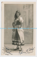 C005027 Woman. Fred. Historical Costumes. Theater. Gegg. Evesham - World