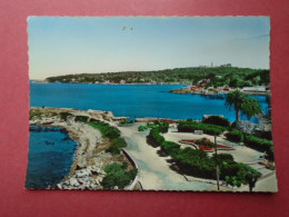 CPSM  ANTIBES LE CAP ET LE PHARE   VOYAGEE 1954 TIMBRE - Sonstige & Ohne Zuordnung