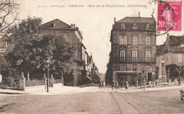 E1028 Sarlat Rue De La République - Sarlat La Caneda