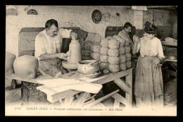 06 - GOLFE JUAN - POTERIE CULINAIRE  - UN TOURNEUR - Autres & Non Classés